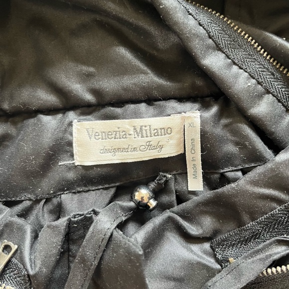 Venezia Black Utility Jacket with Hood - Picture 4 of 4